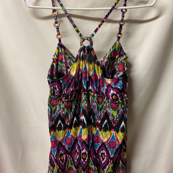 Halter top, bright colors, wood ring decor. NEW - Picture 2 of 9